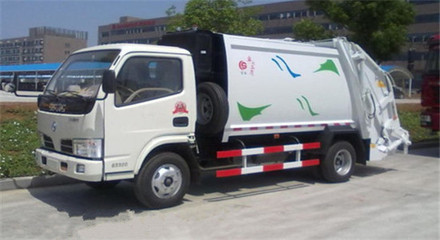 昆明东风压缩式垃圾车采购指南 汽摩配件与垃圾处理设备的完美结合